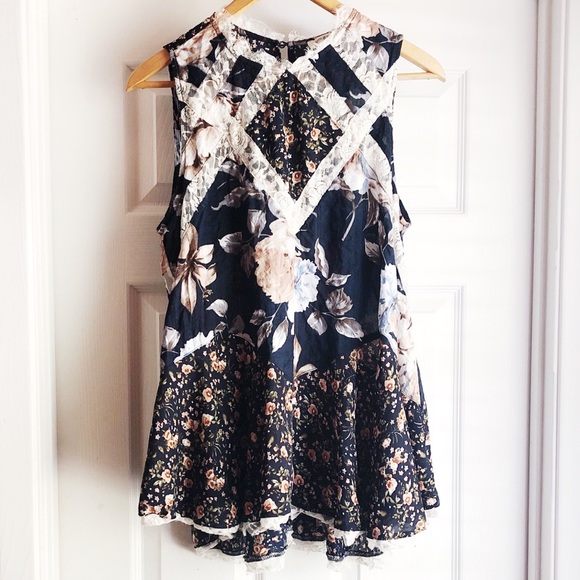 Umgee Dresses & Skirts - Umgee Floral Lace Patchwork Sleeveless Mini Dress